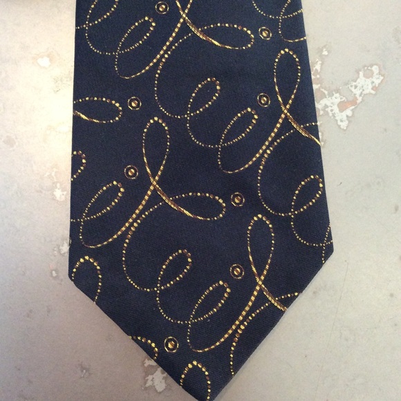 Paul Stuart Other - Gorgeous Paul Stuart silk tie